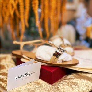 Beautiful “GELSO - Macadamia Calf Liz. P” Salvatore Ferragamo Size 8 (M)